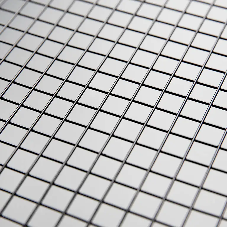 stainless steel black welded pool mesh 9.5mm wire diam 1mm