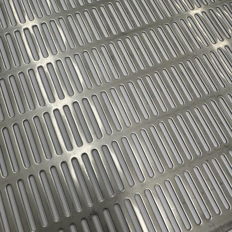 STAINL_3 (1) stainless steel round end slotted perf sheet with edge
